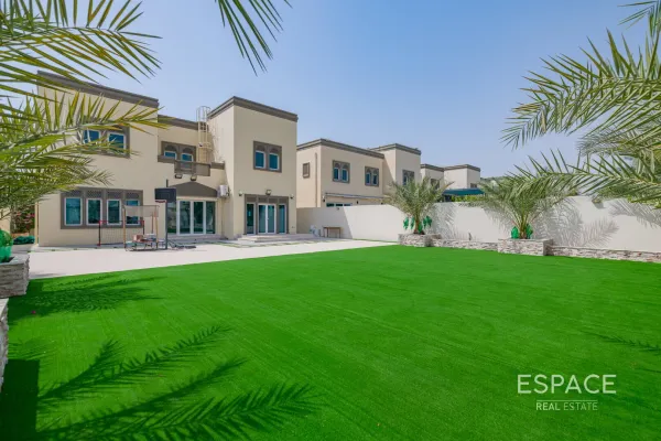 Regional, Jumeirah Park, Dubai - Espace