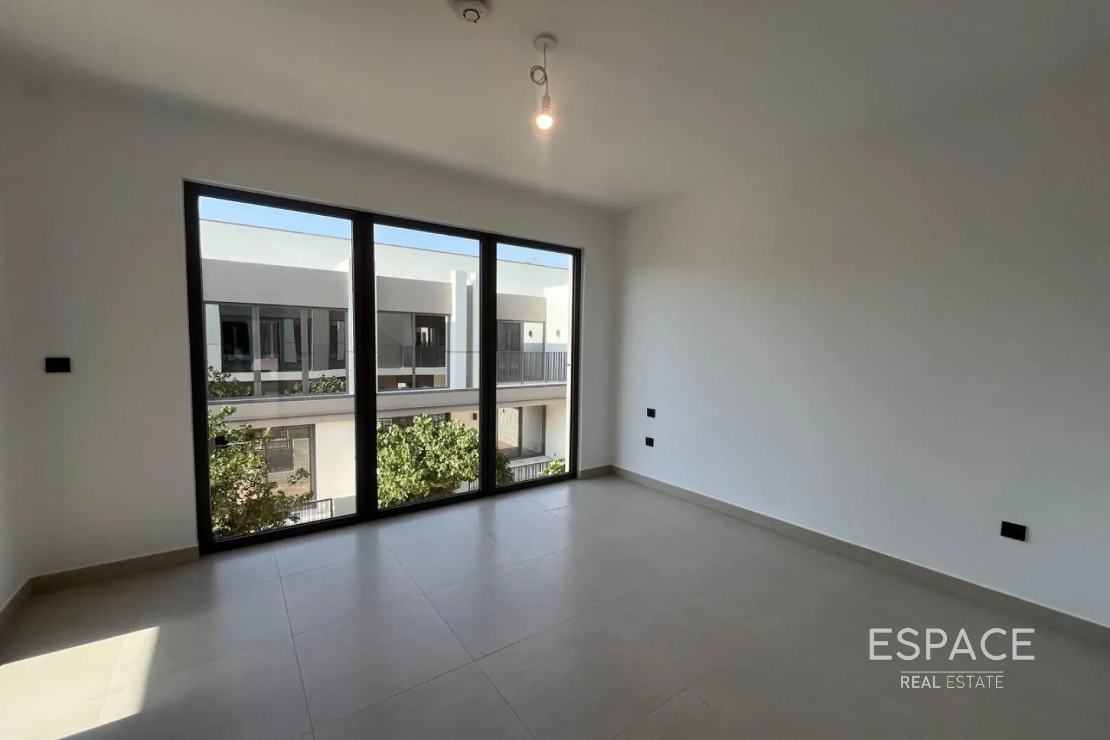 single static gallery