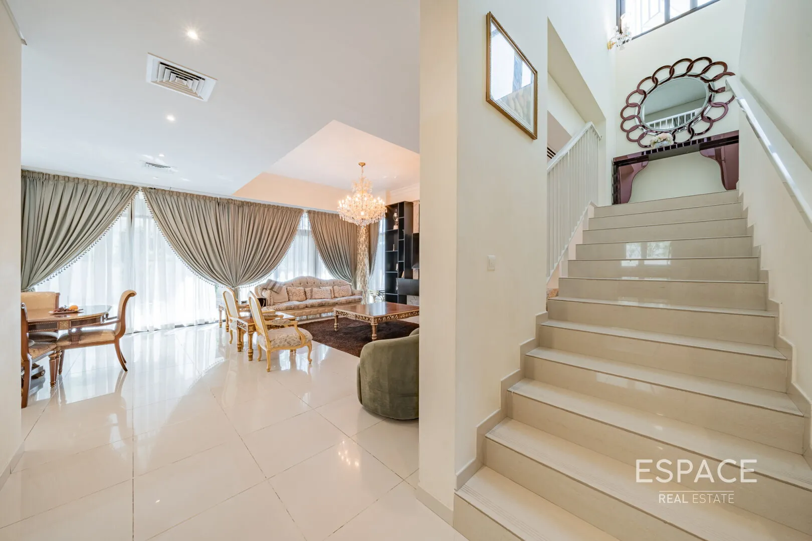PropertiesGalleryCamera