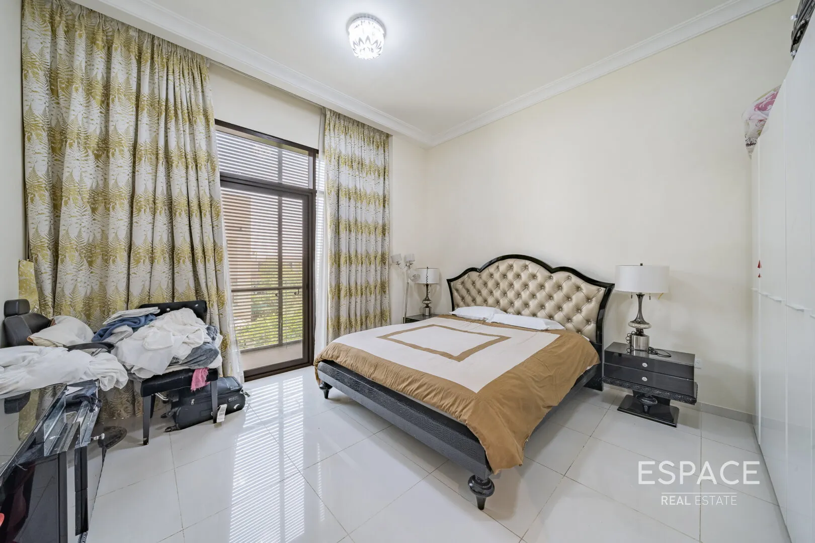 PropertiesGalleryCamera