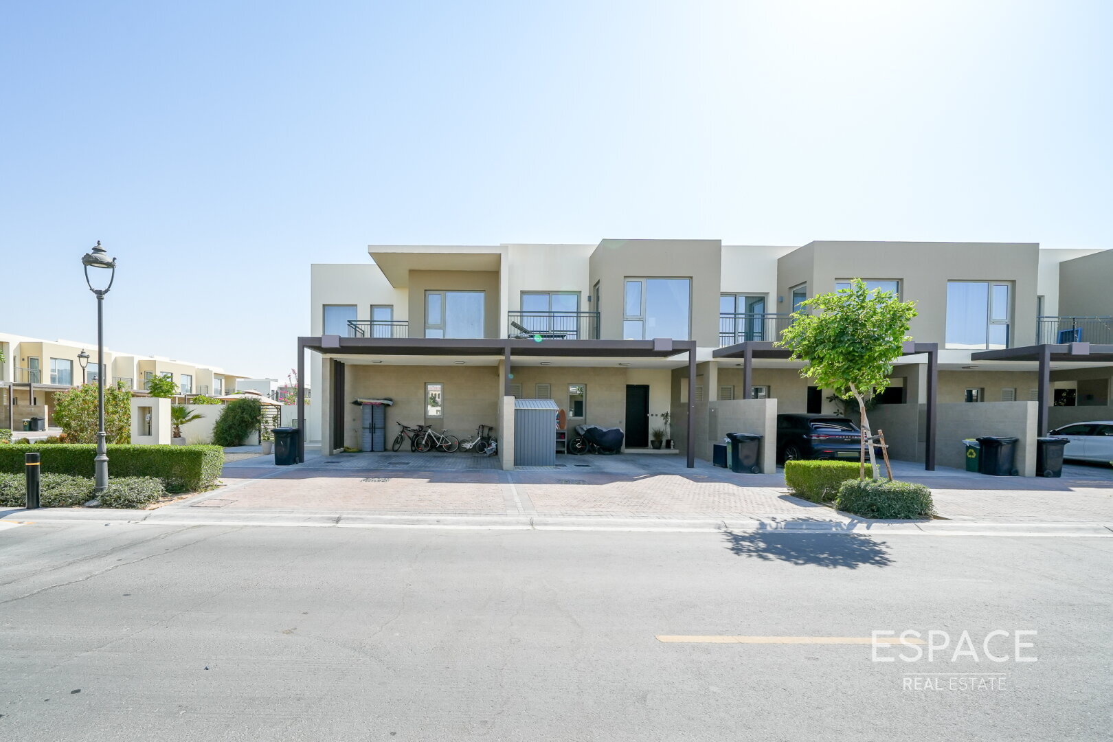 PropertiesGalleryCamera
