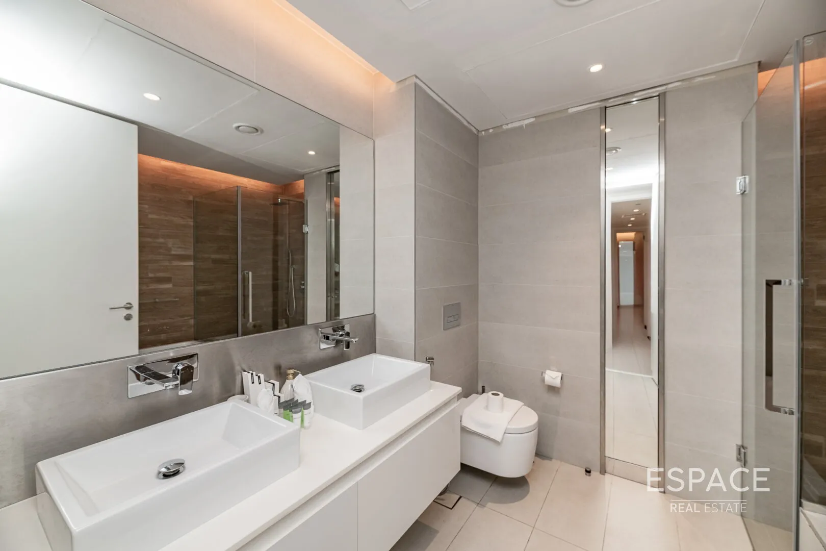 single static gallery