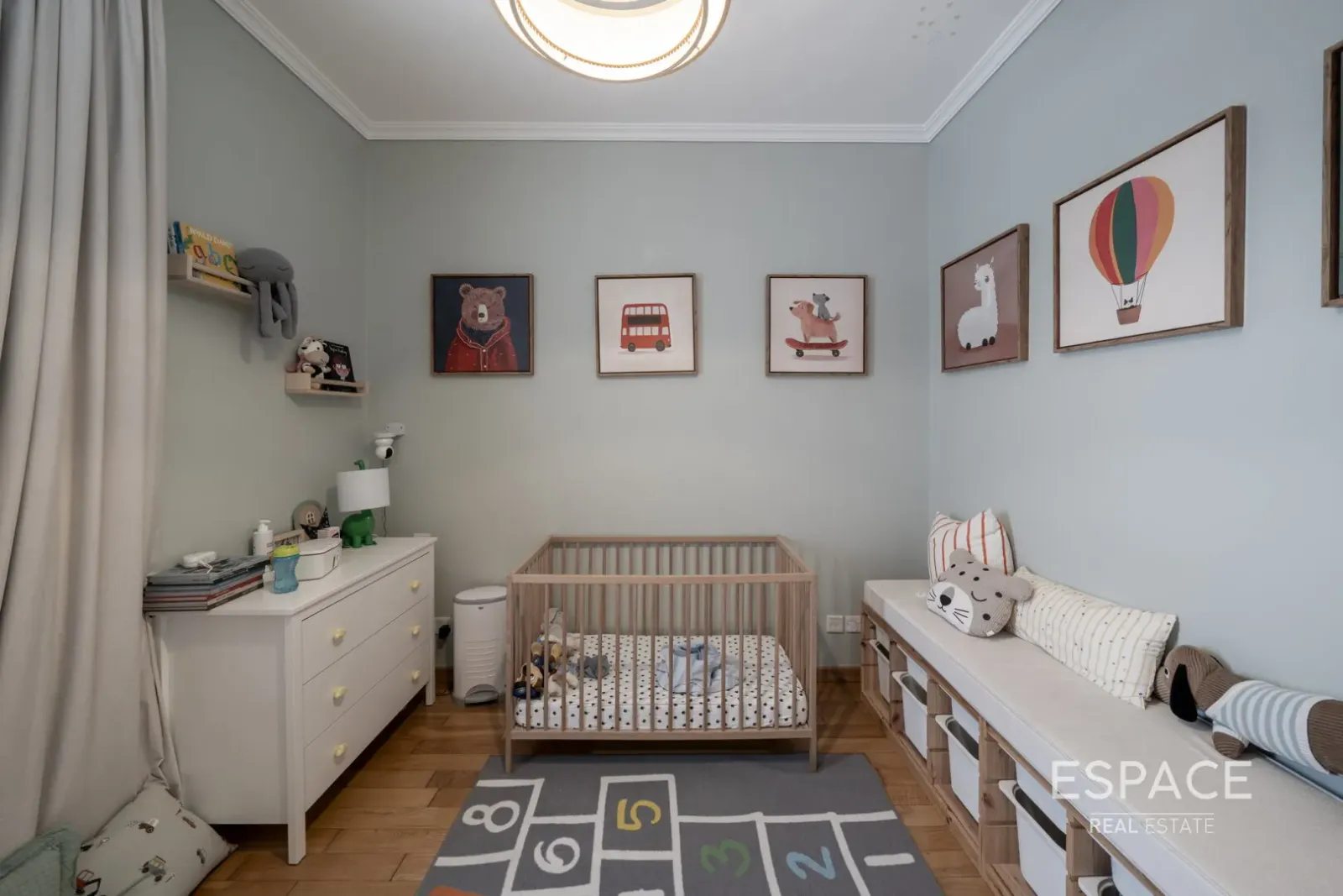 PropertiesGalleryCamera