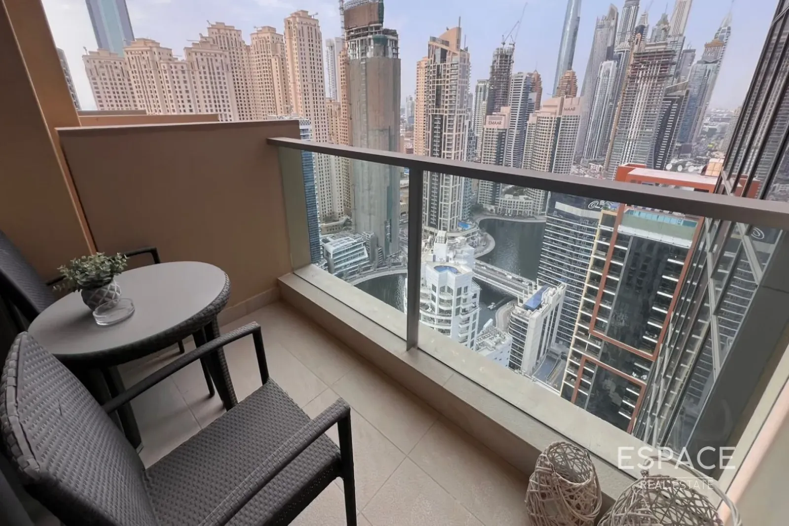 PropertiesGalleryCamera