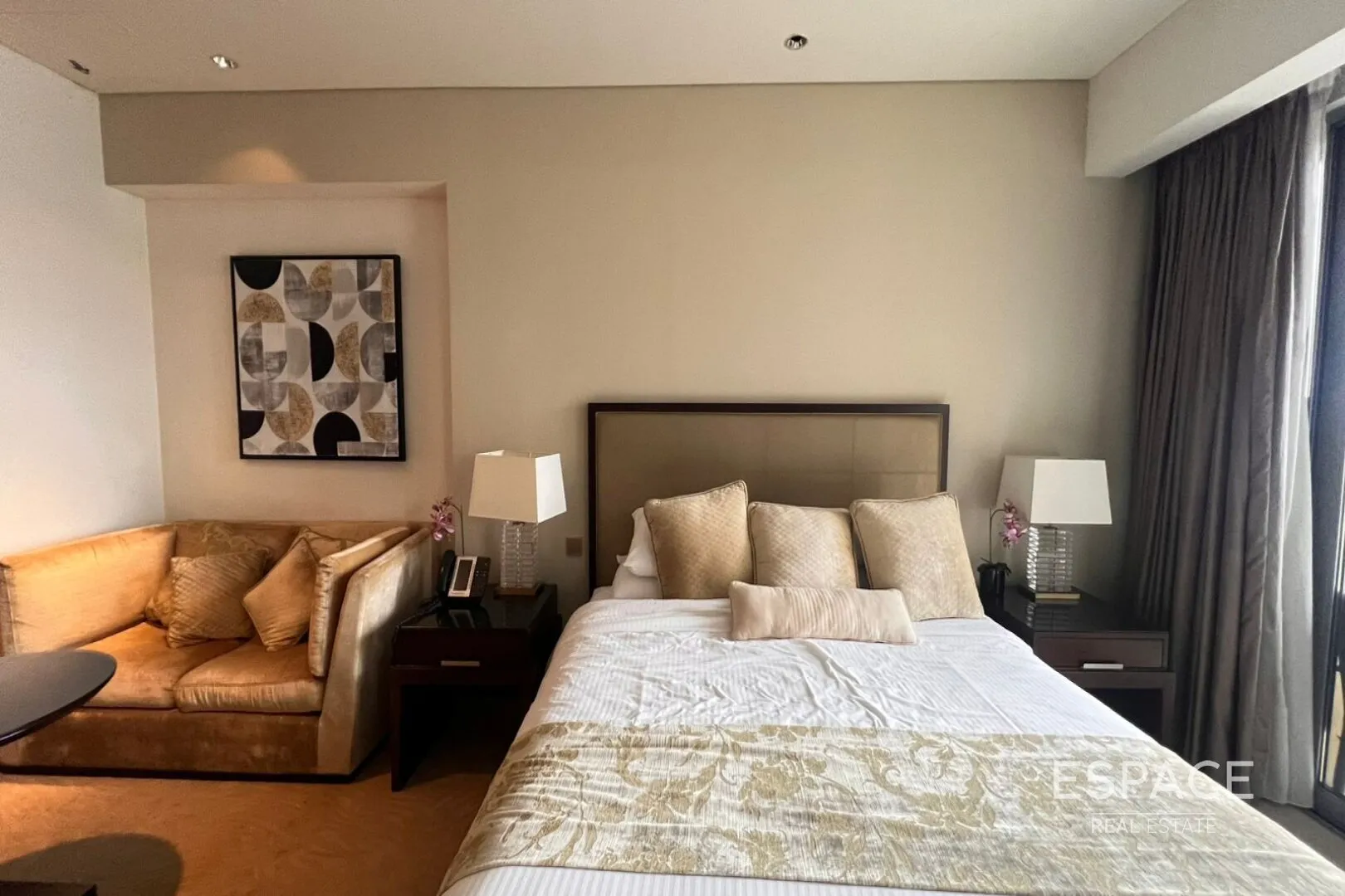 PropertiesGalleryCamera