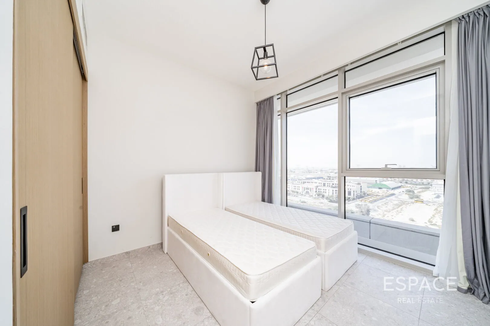 single static gallery