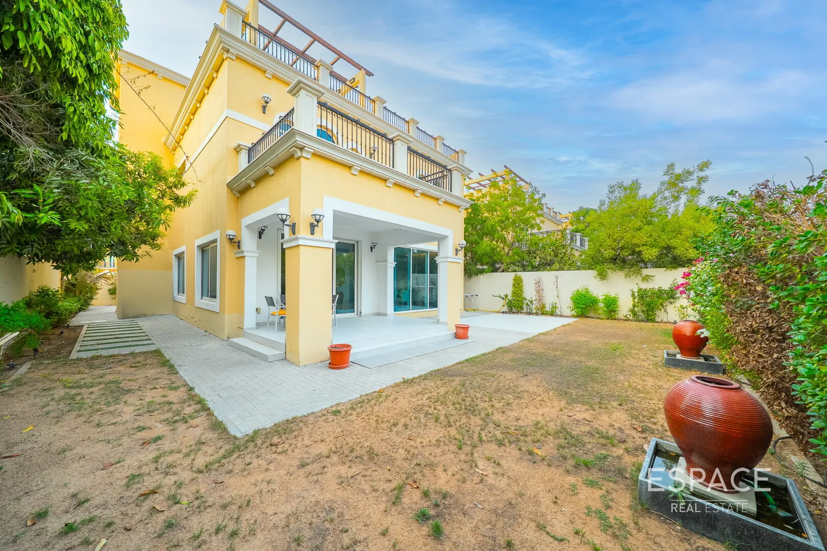 single static gallery