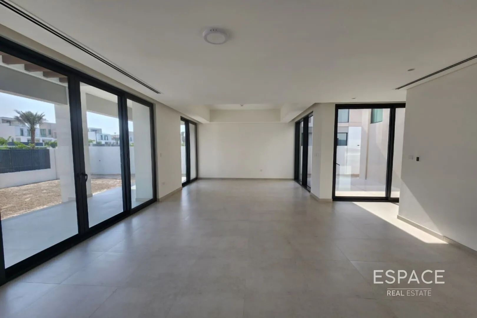 single static gallery