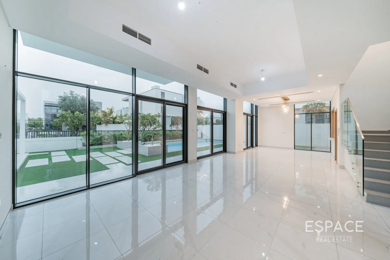 single static gallery