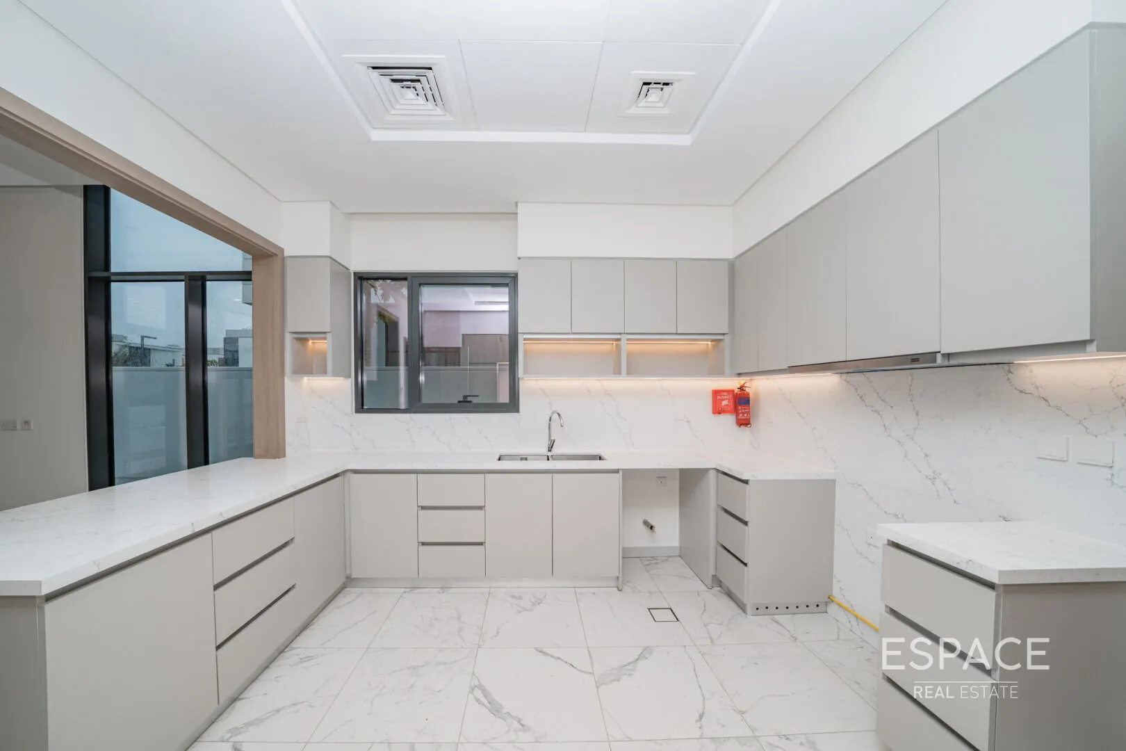 single static gallery