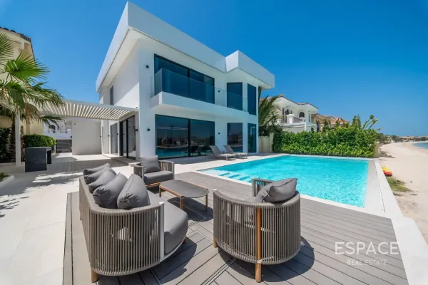 Frond F, Palm Jumeirah, Dubai - Espace