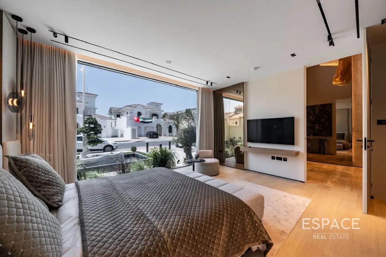 PropertiesGalleryCamera
