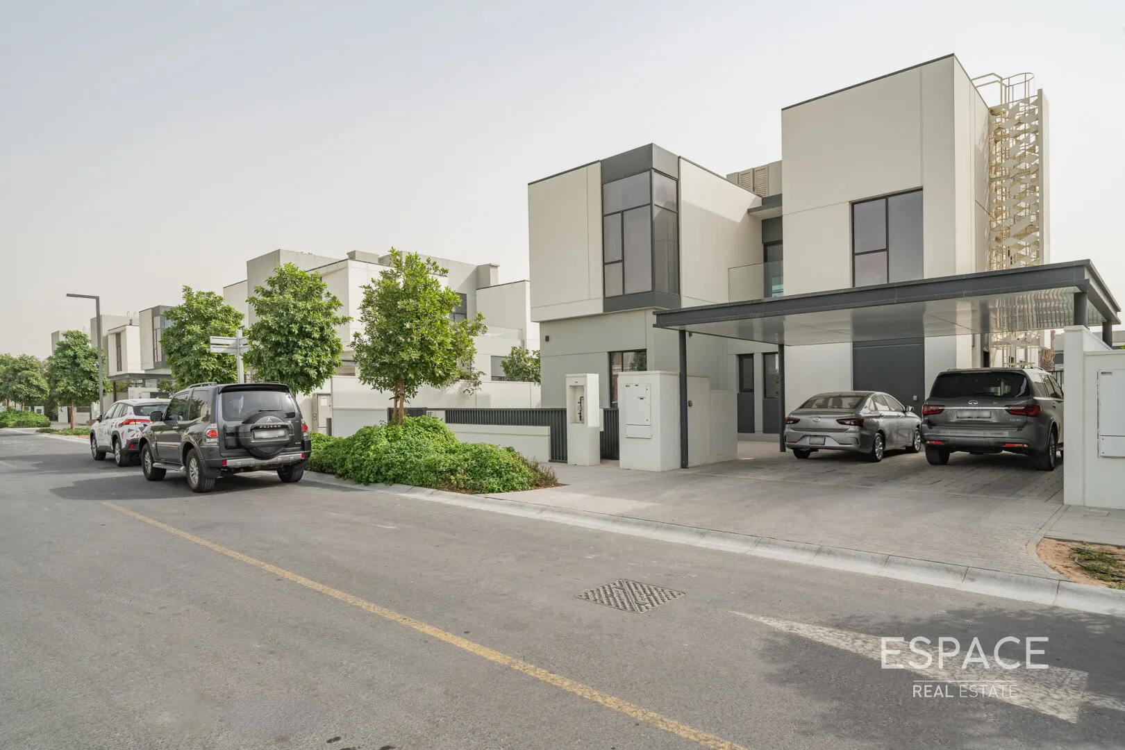 PropertiesGalleryCamera