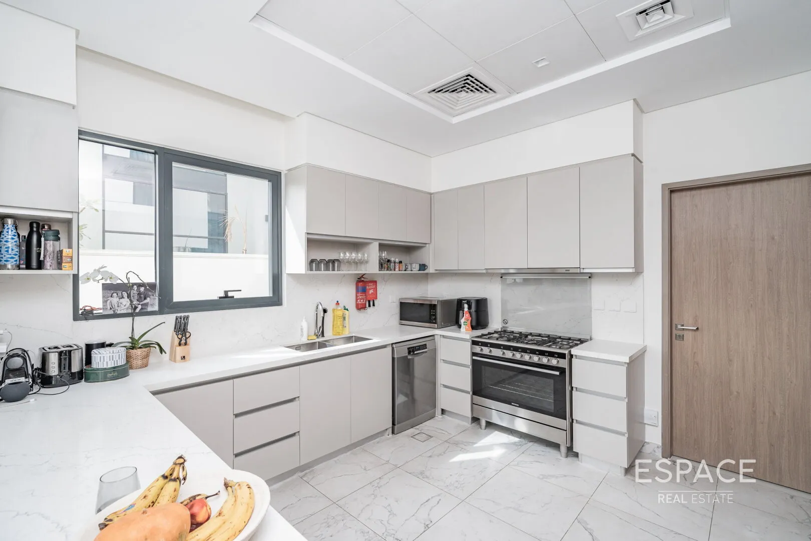 single static gallery