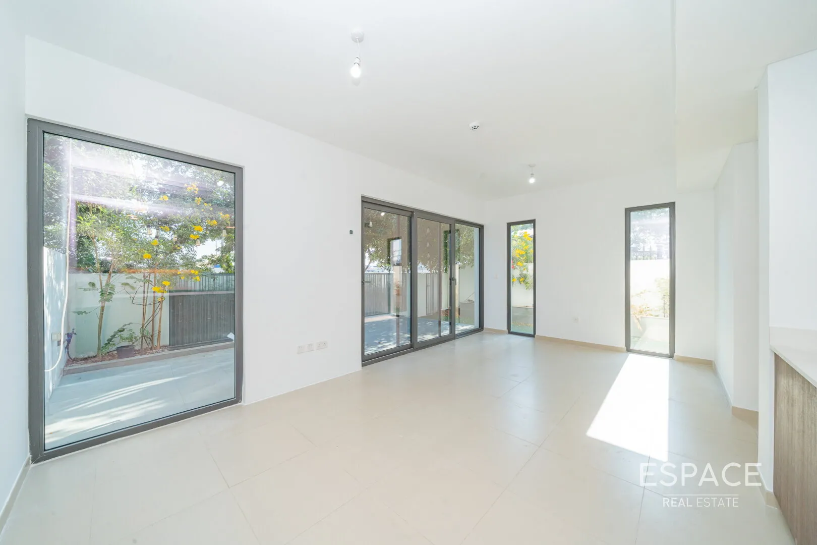 single static gallery