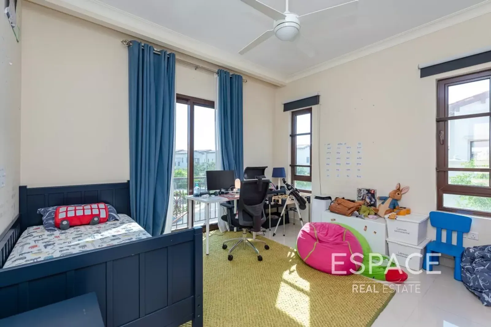 PropertiesGalleryCamera