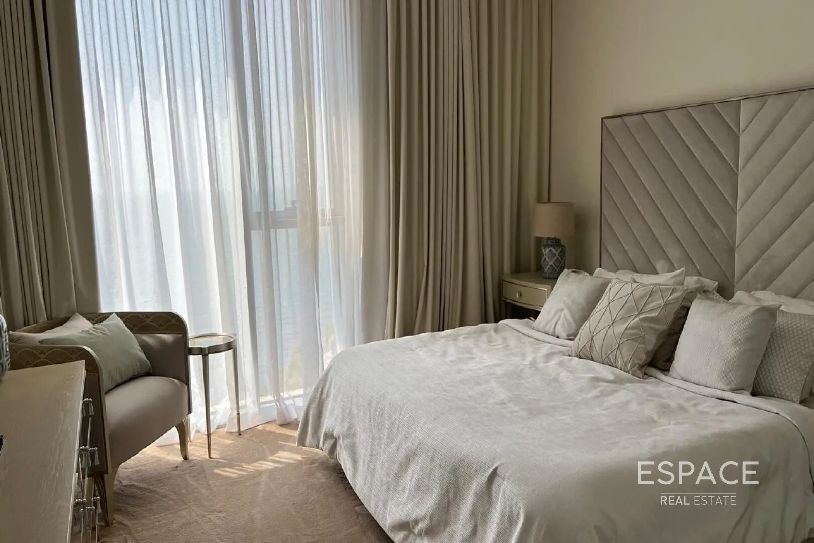 single static gallery