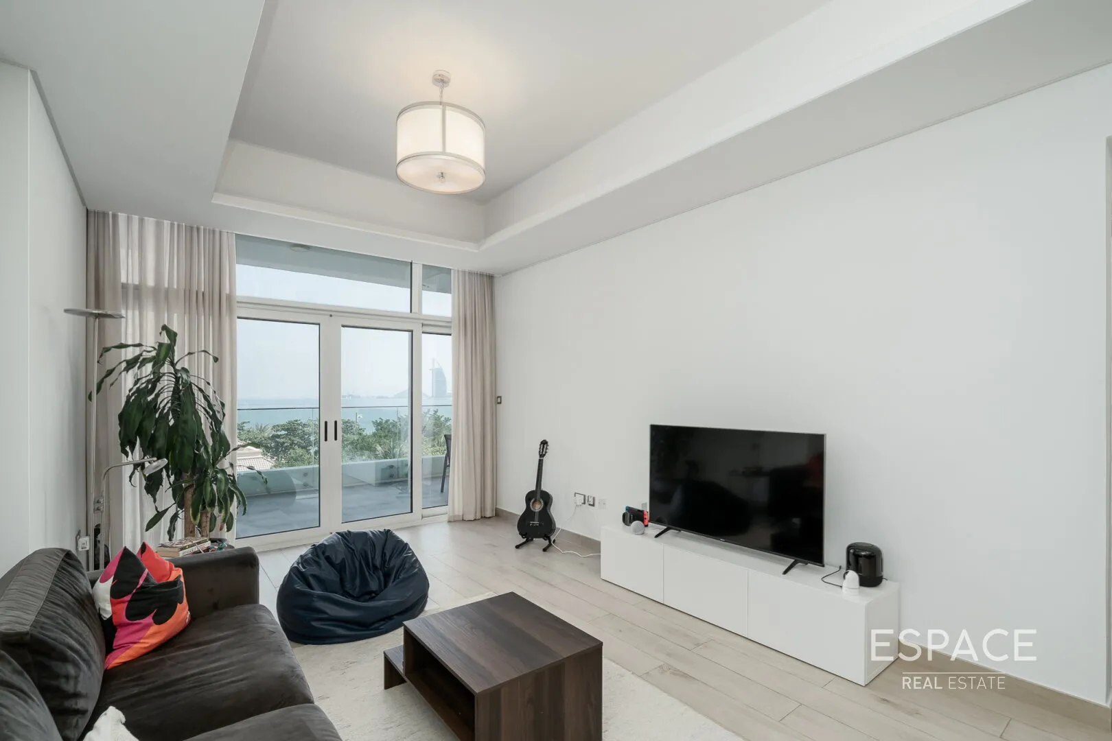 single static gallery