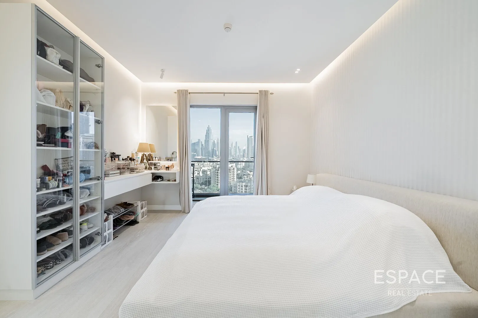 PropertiesGalleryCamera