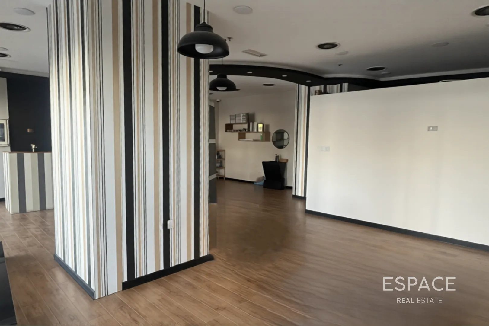 single static gallery