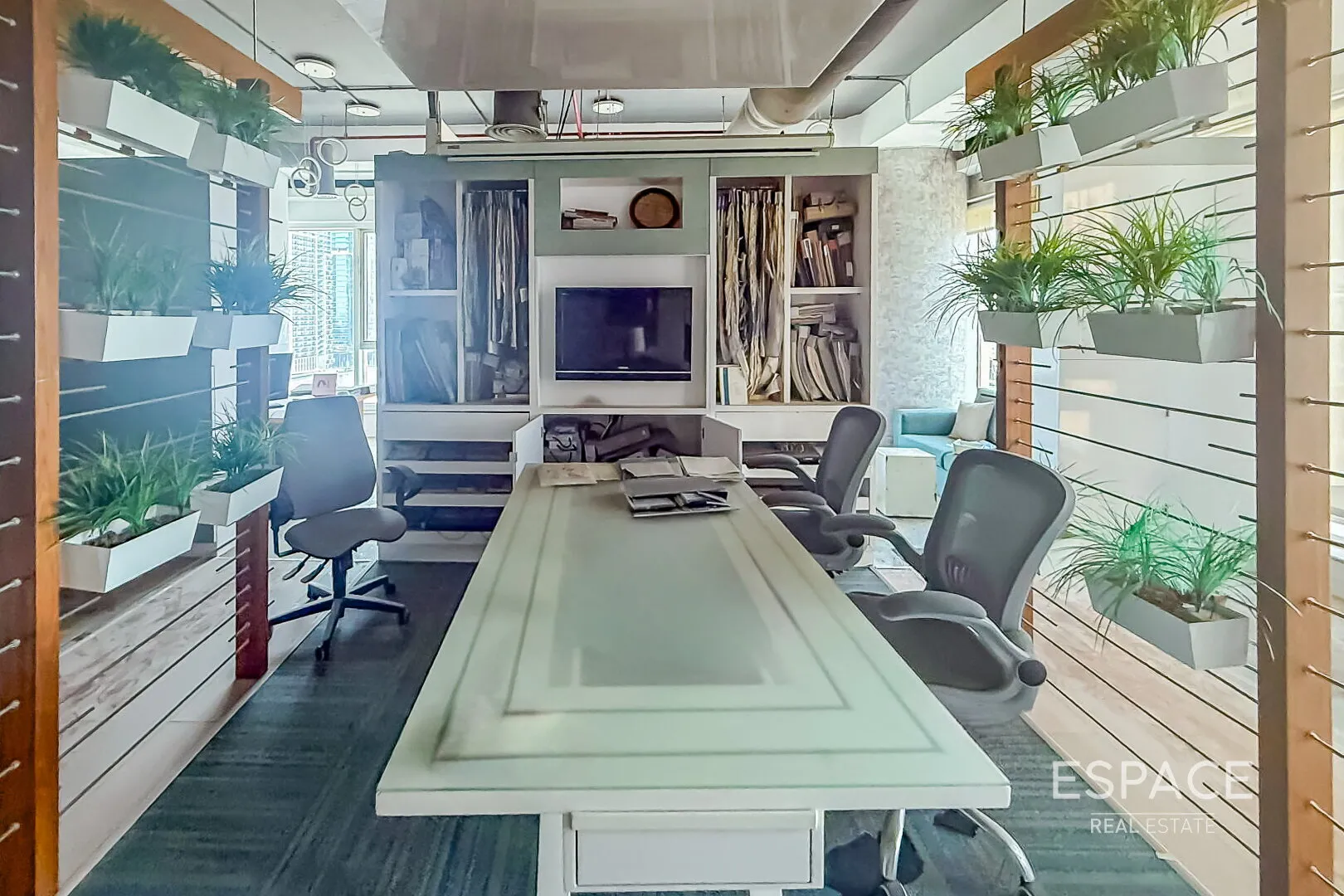 single static gallery