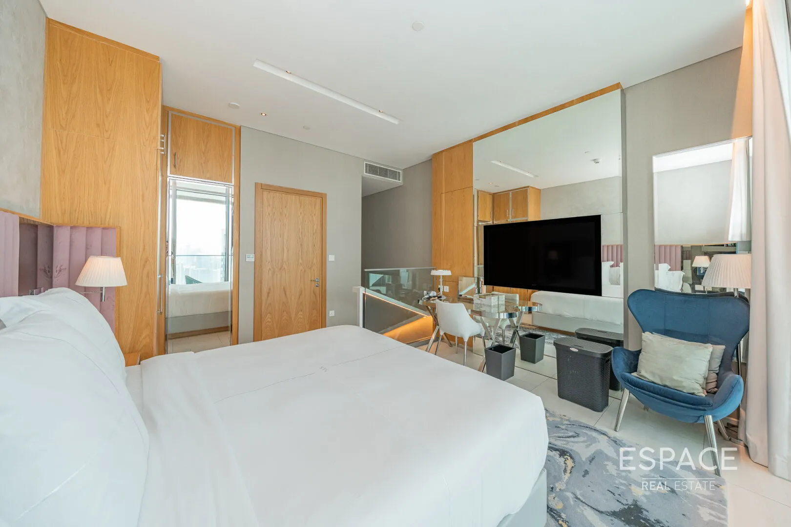 PropertiesGalleryCamera