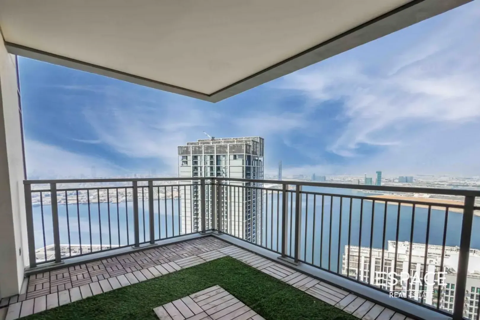 single static gallery