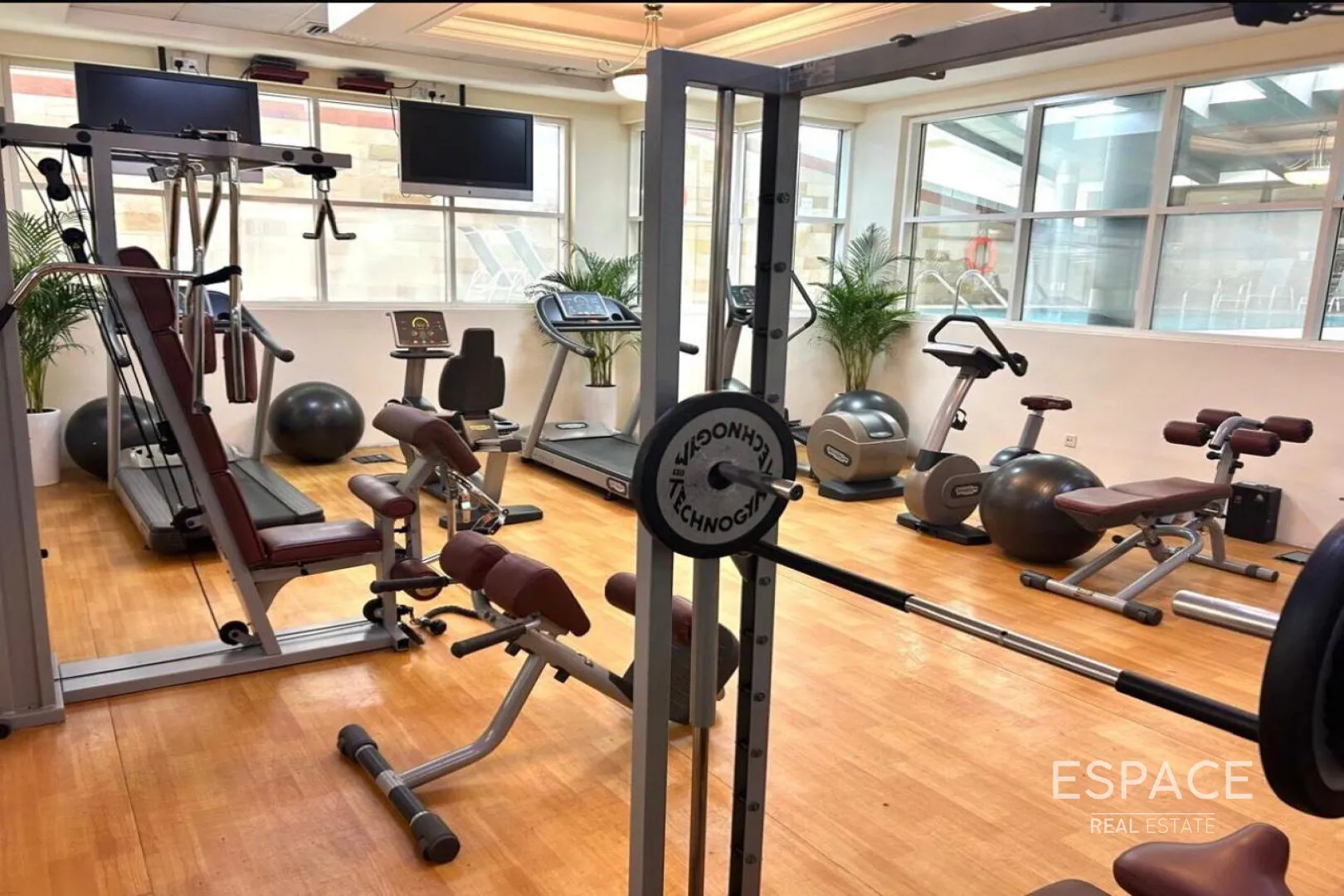 PropertiesGalleryCamera