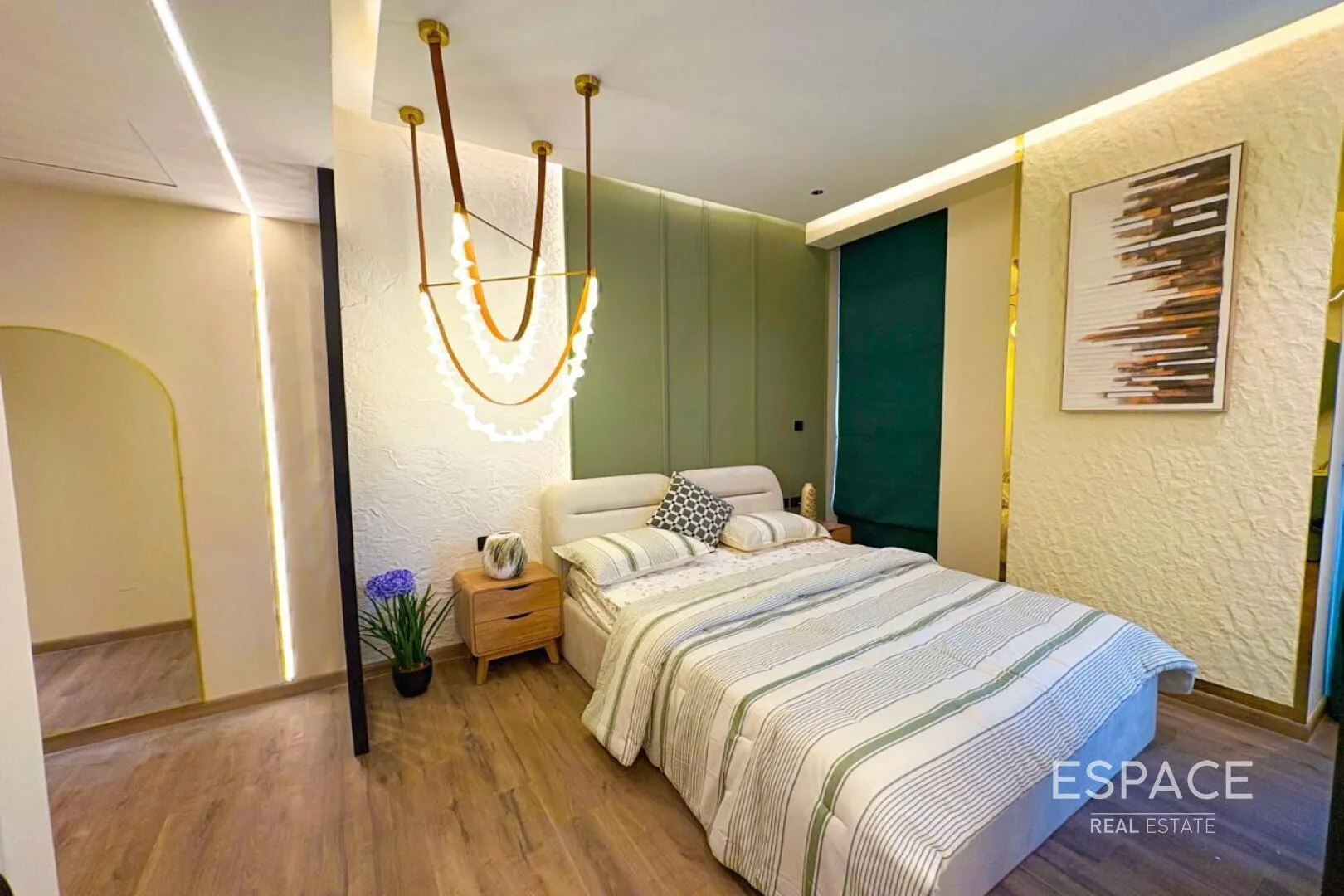 single static gallery