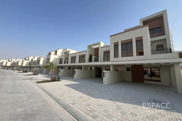 Costa Brava 2, Damac Lagoons, Dubai - Espace