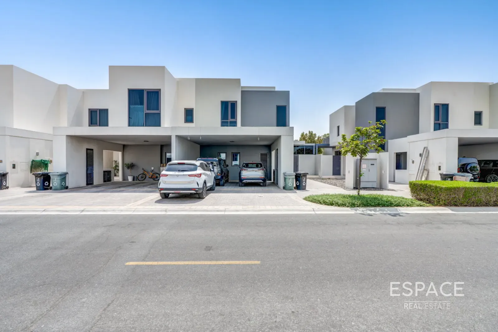 PropertiesGalleryCamera