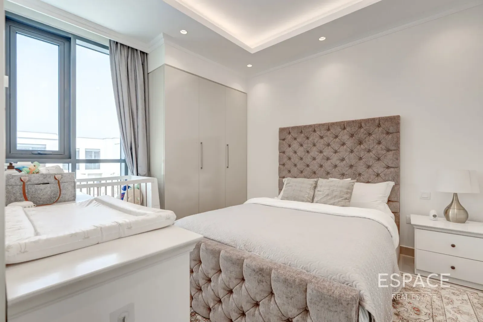 PropertiesGalleryCamera