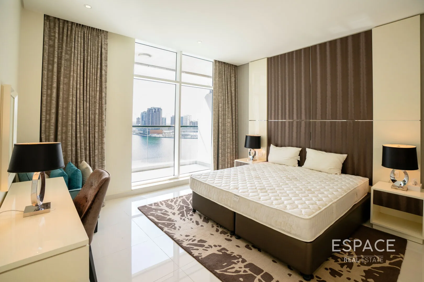 PropertiesGalleryCamera