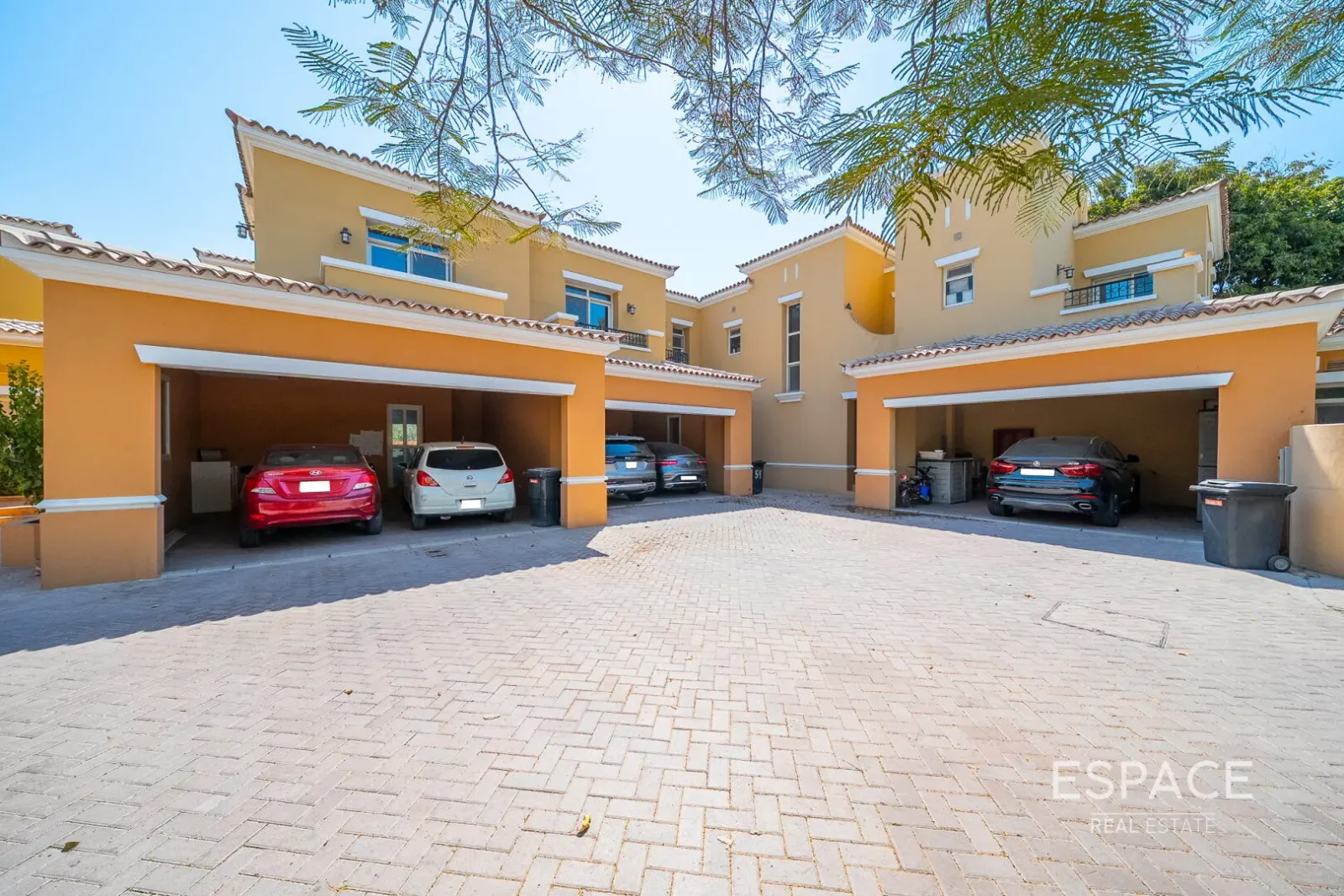 PropertiesGalleryCamera