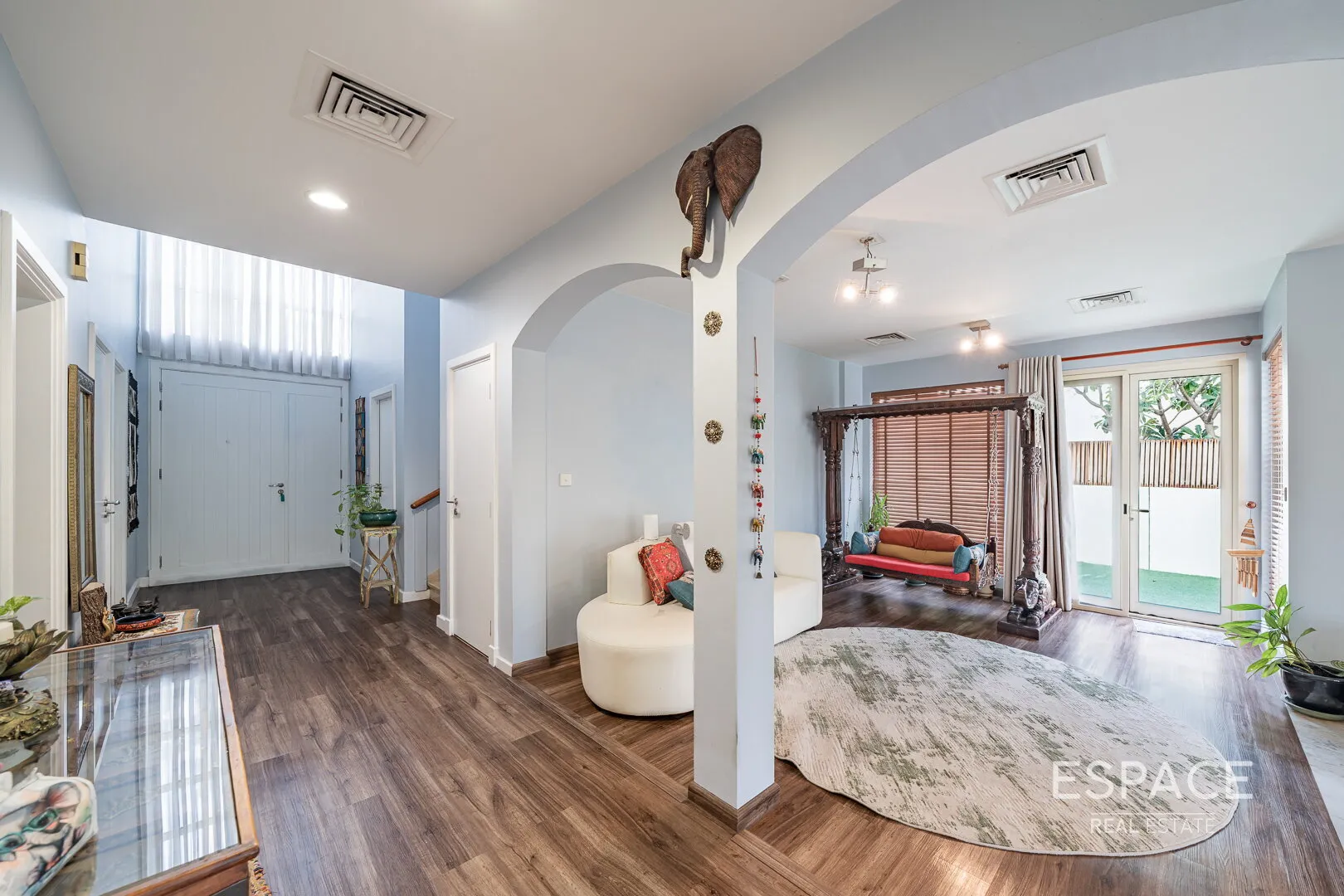 single static gallery