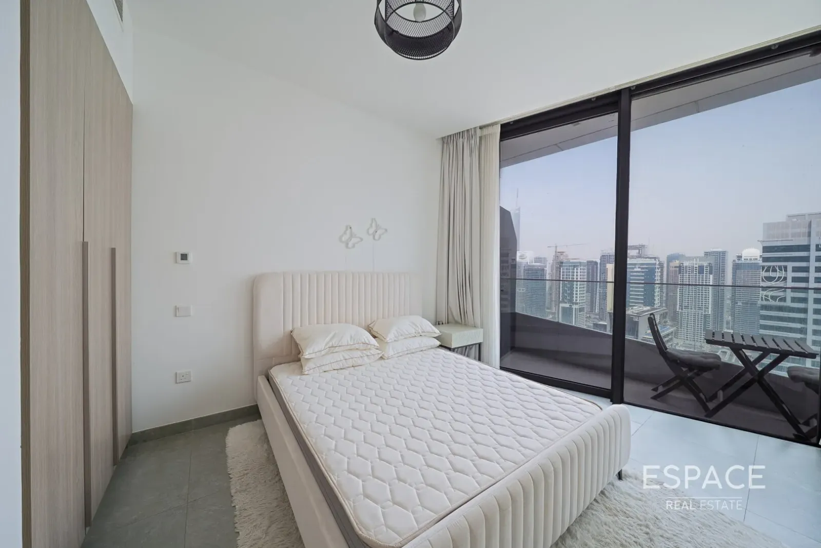 PropertiesGalleryCamera