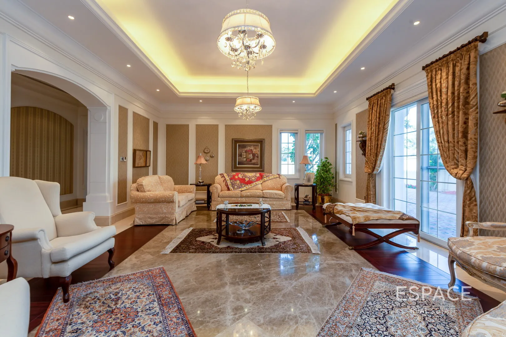 PropertiesGalleryCamera
