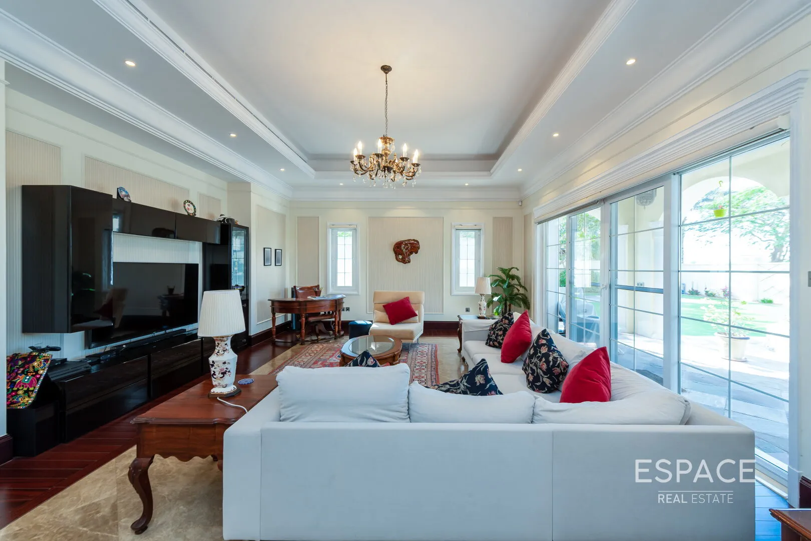 PropertiesGalleryCamera