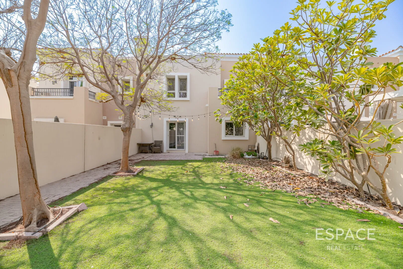 single static gallery