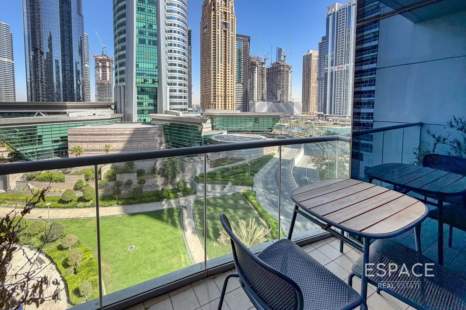 PropertiesGalleryCamera