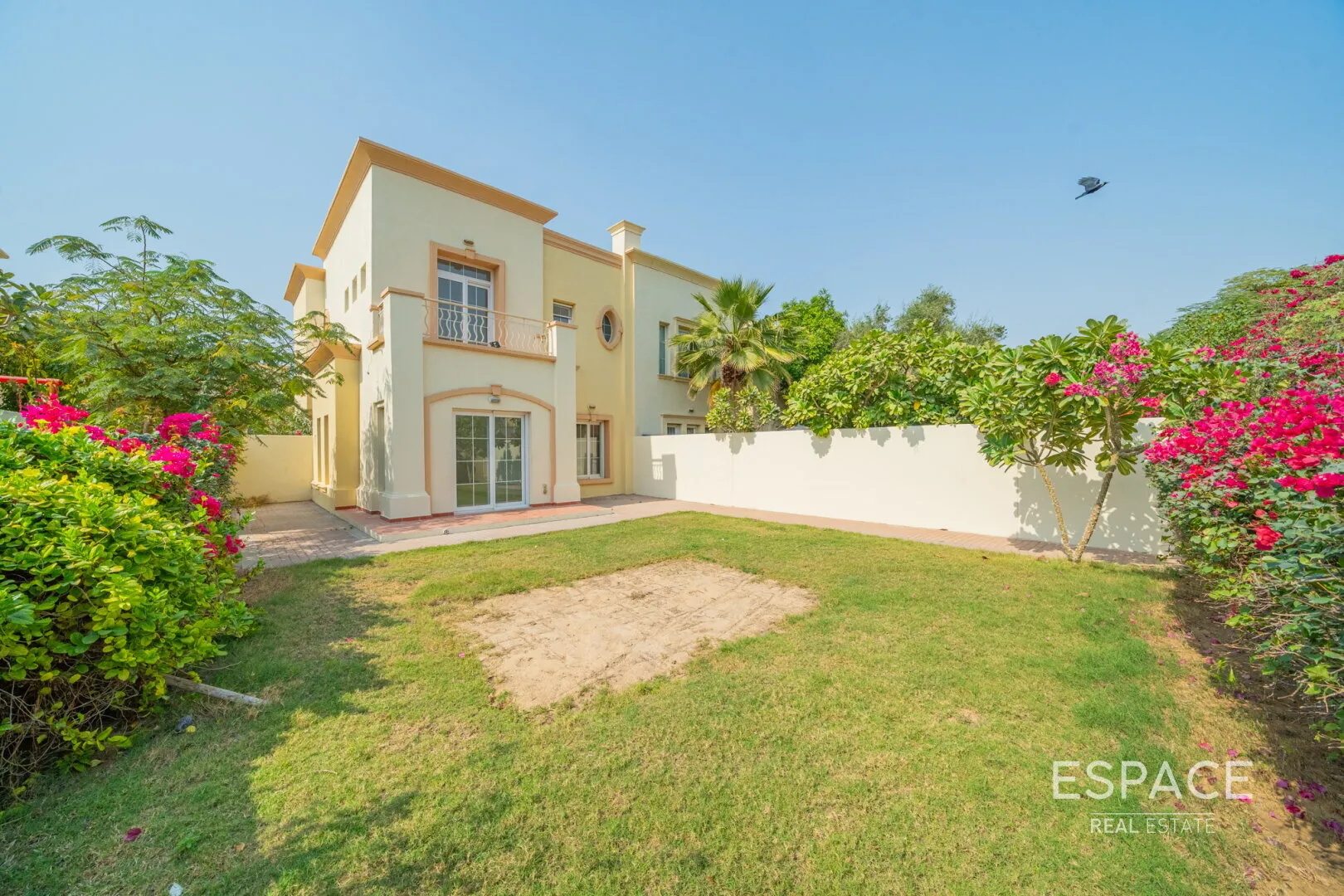 PropertiesGalleryCamera