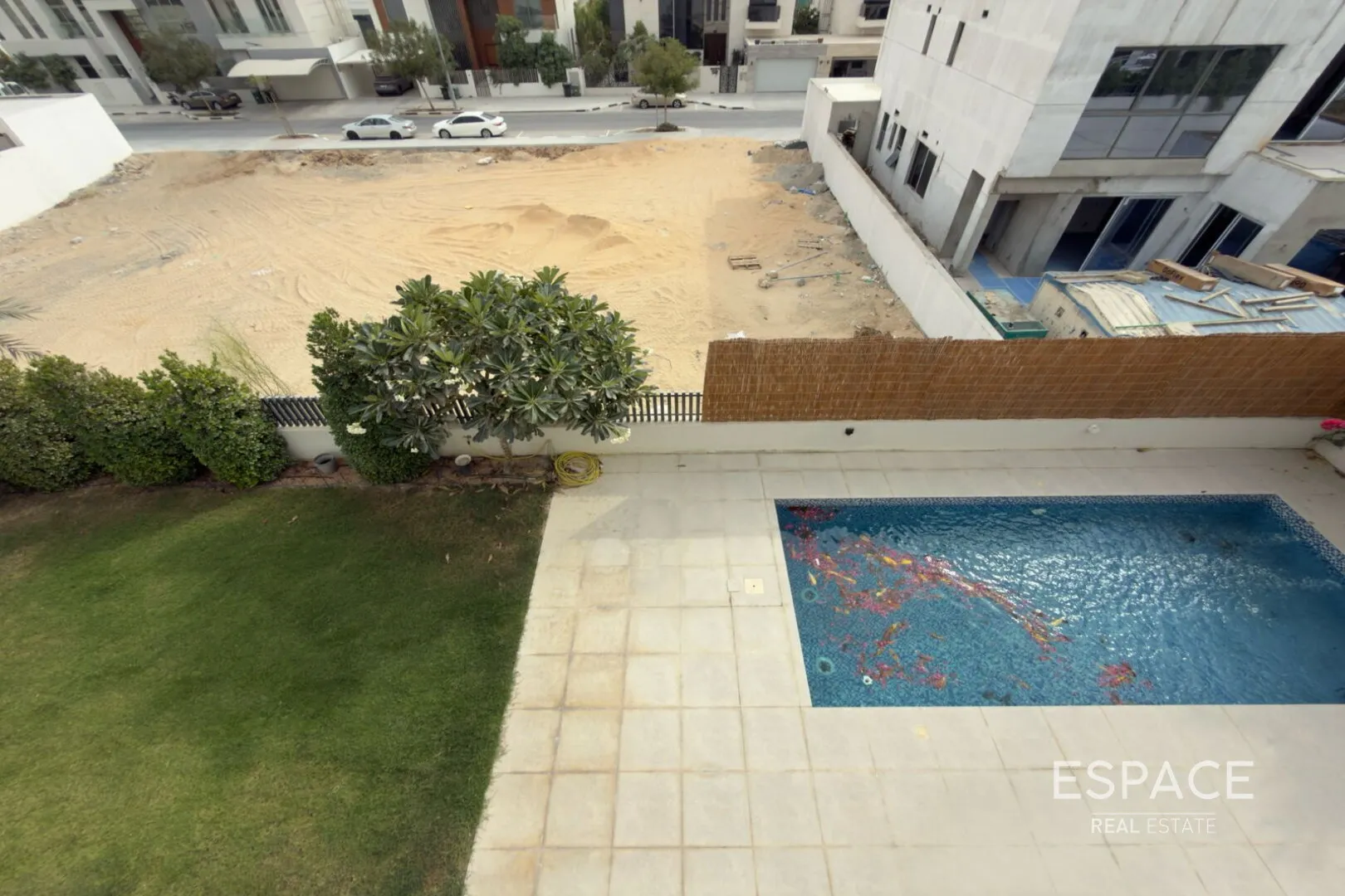 PropertiesGalleryCamera