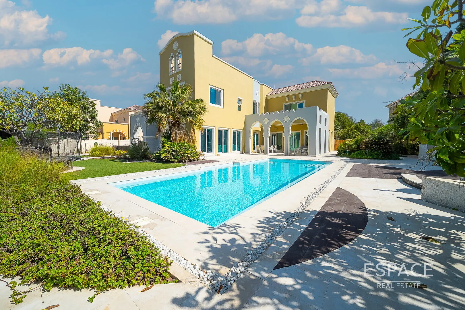 single static gallery