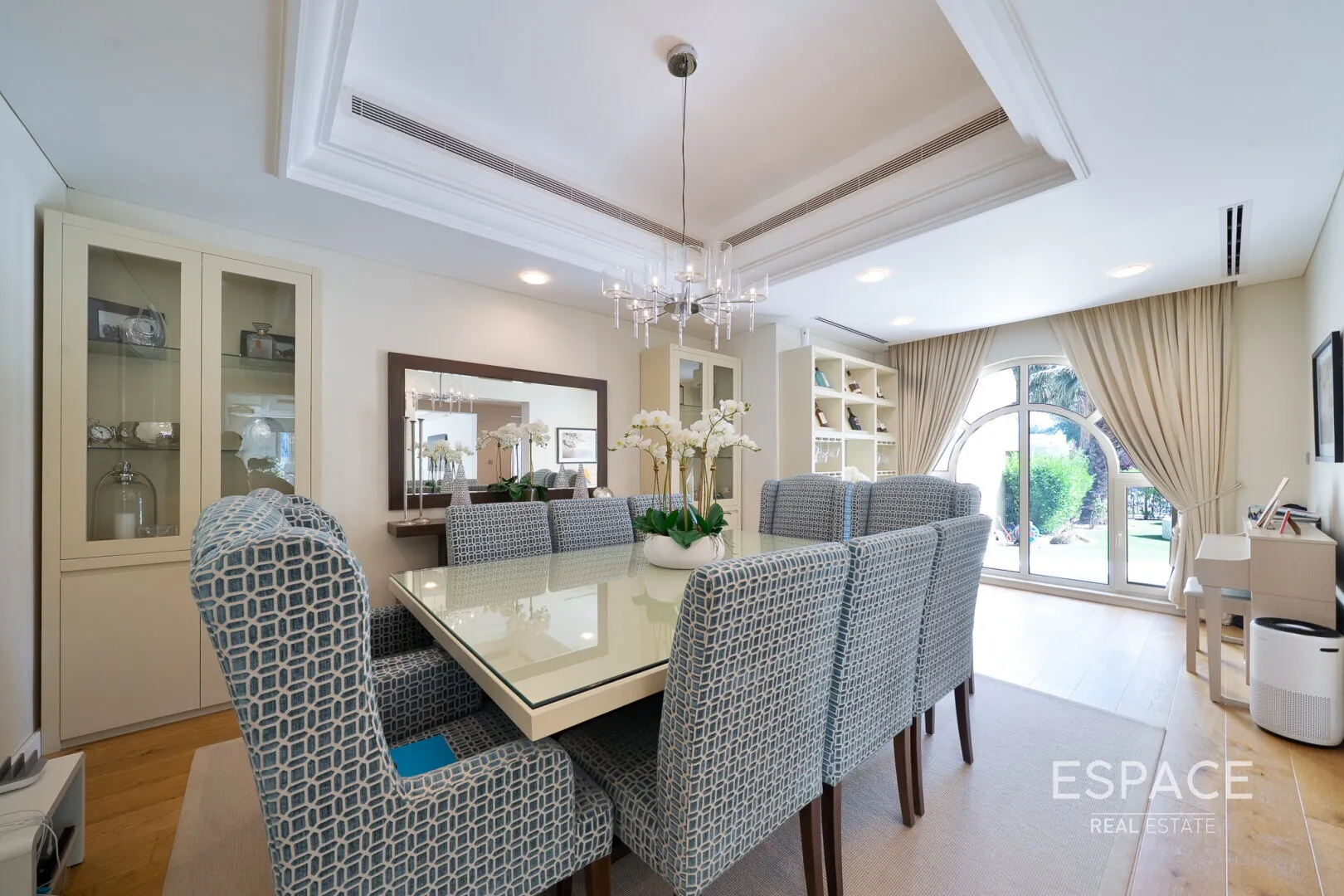 single static gallery