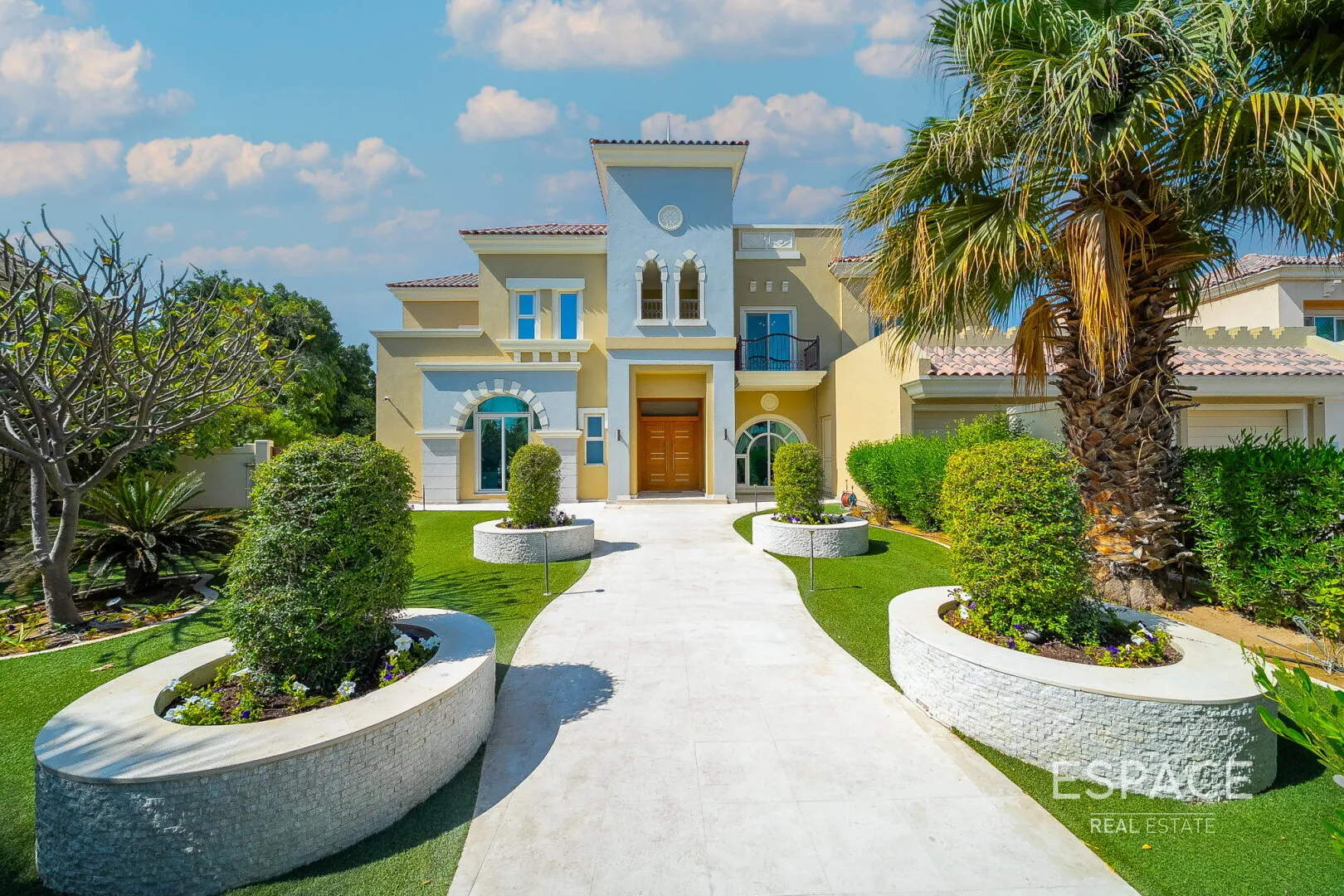 PropertiesGalleryCamera