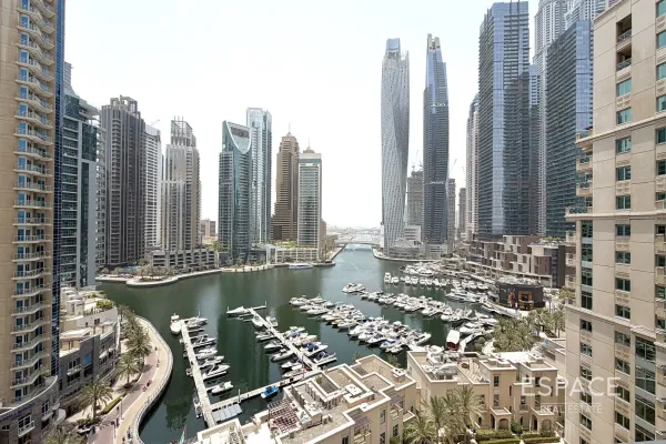Emaar 6 Towers - Al Yass, Dubai Marina, Dubai - Espace