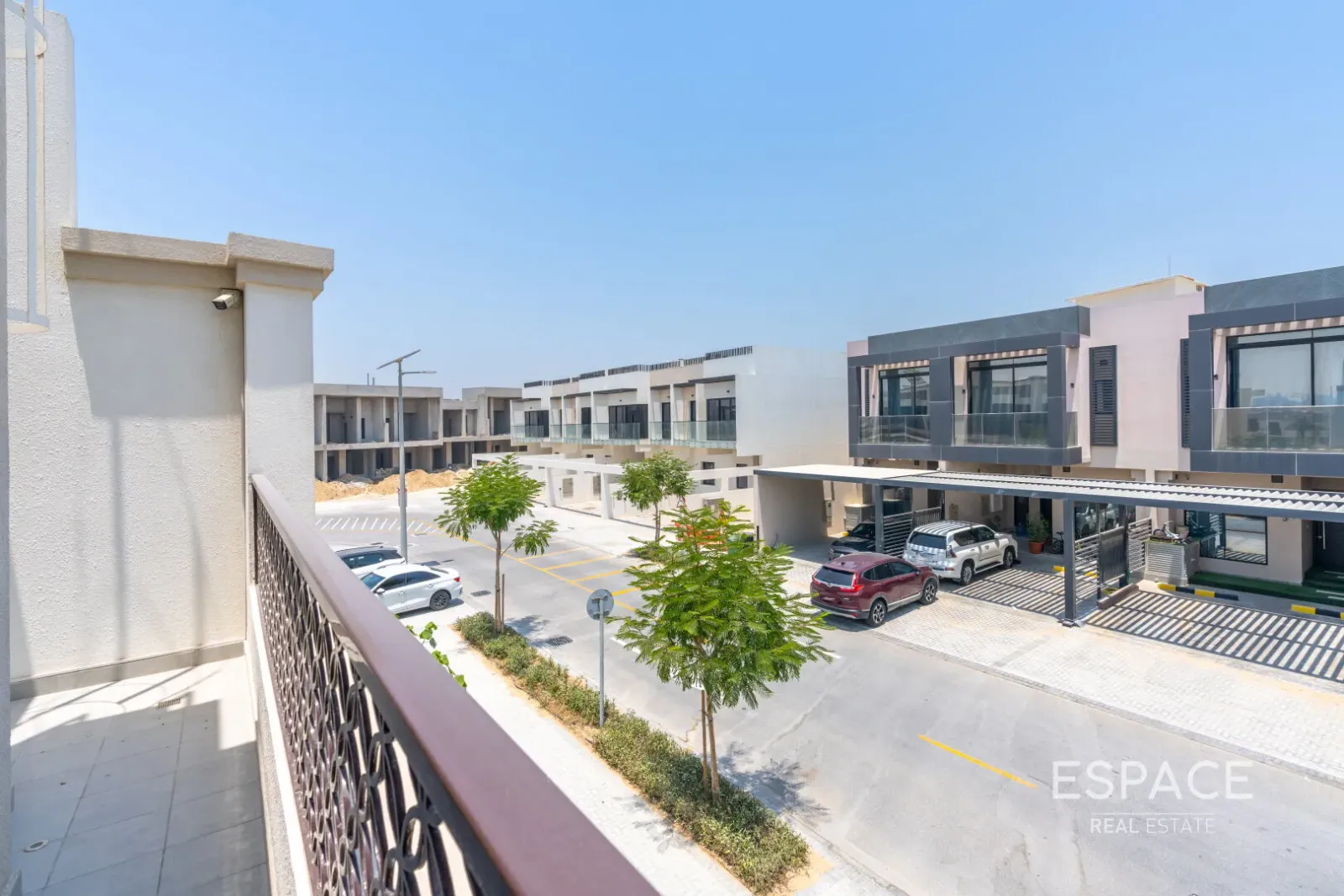 PropertiesGalleryCamera