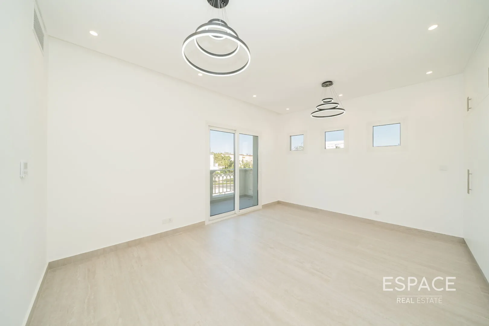 single static gallery