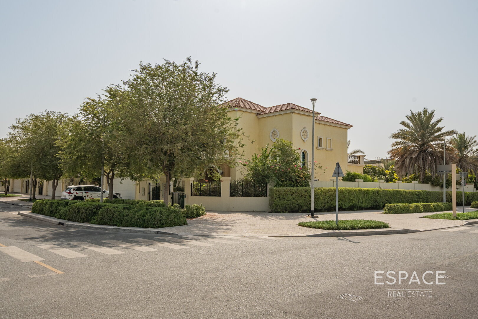 PropertiesGalleryCamera