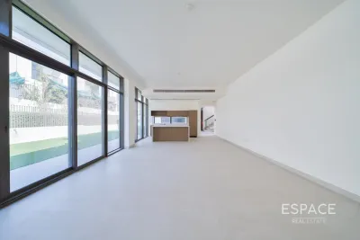 Tilal Al Furjan - Phase 1, Al Furjan, Dubai - Espace